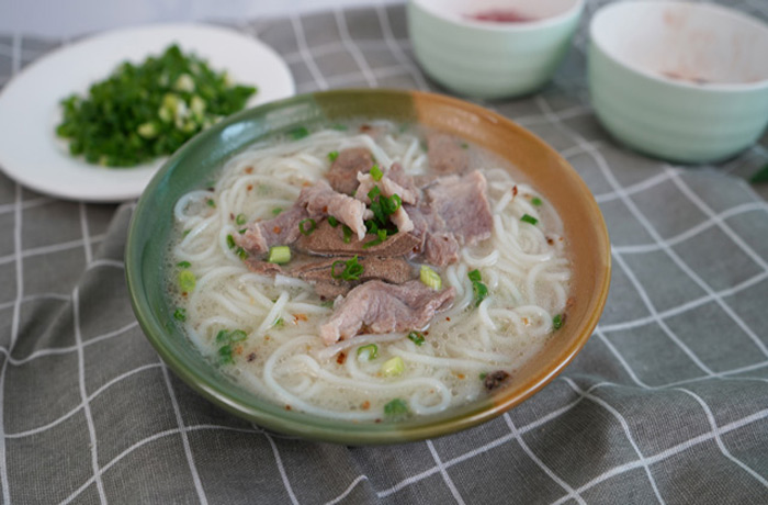 双桥原味汤粉王培训